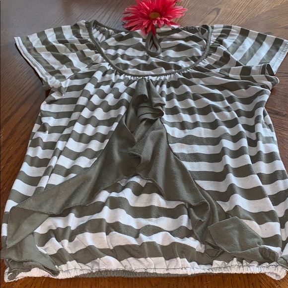 Belle Du Jour Tops - 💕BELLE DU JOUR Striped Ruffle front TOP